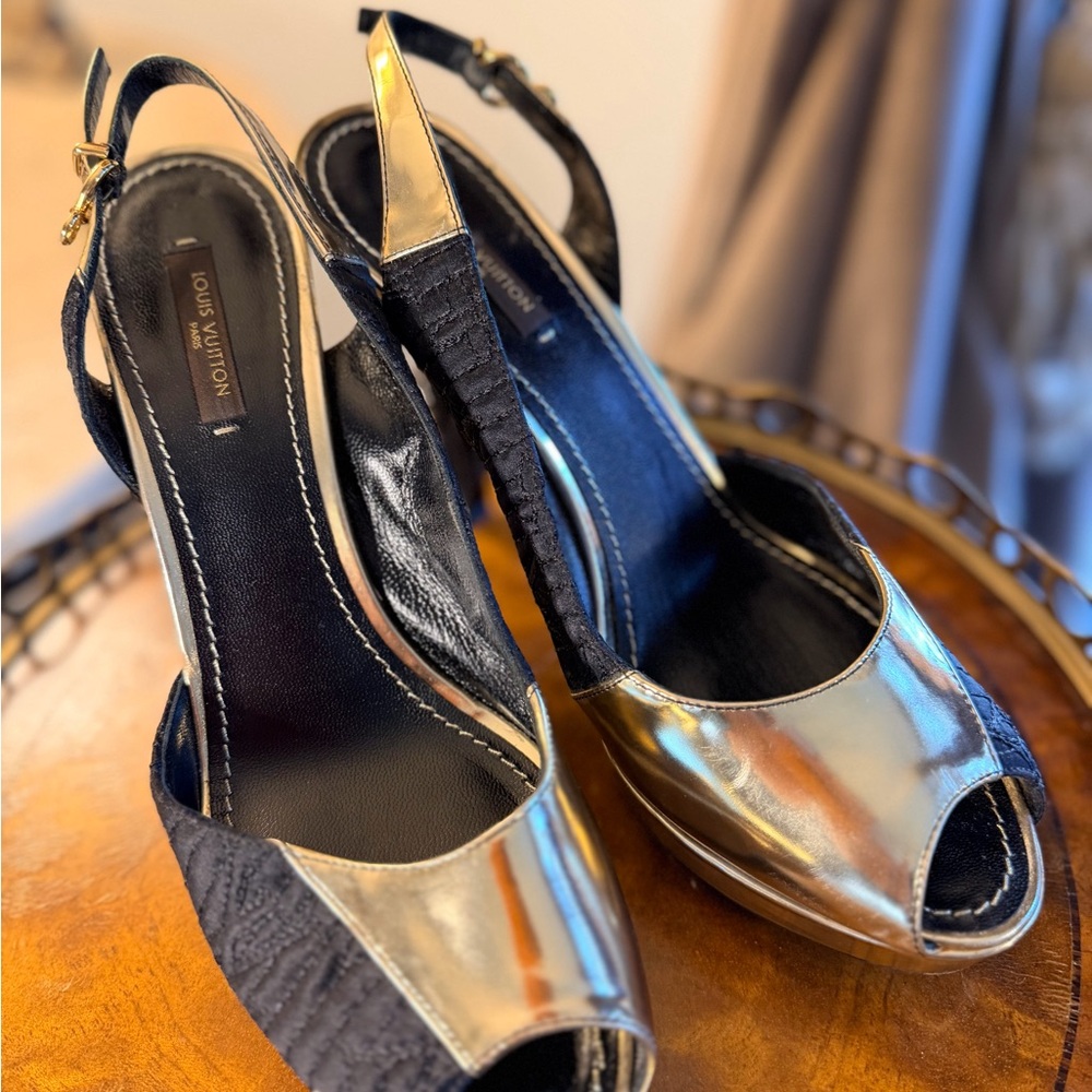 Louis Vuitton Black and Gold Peep-Toe Slingback Heels